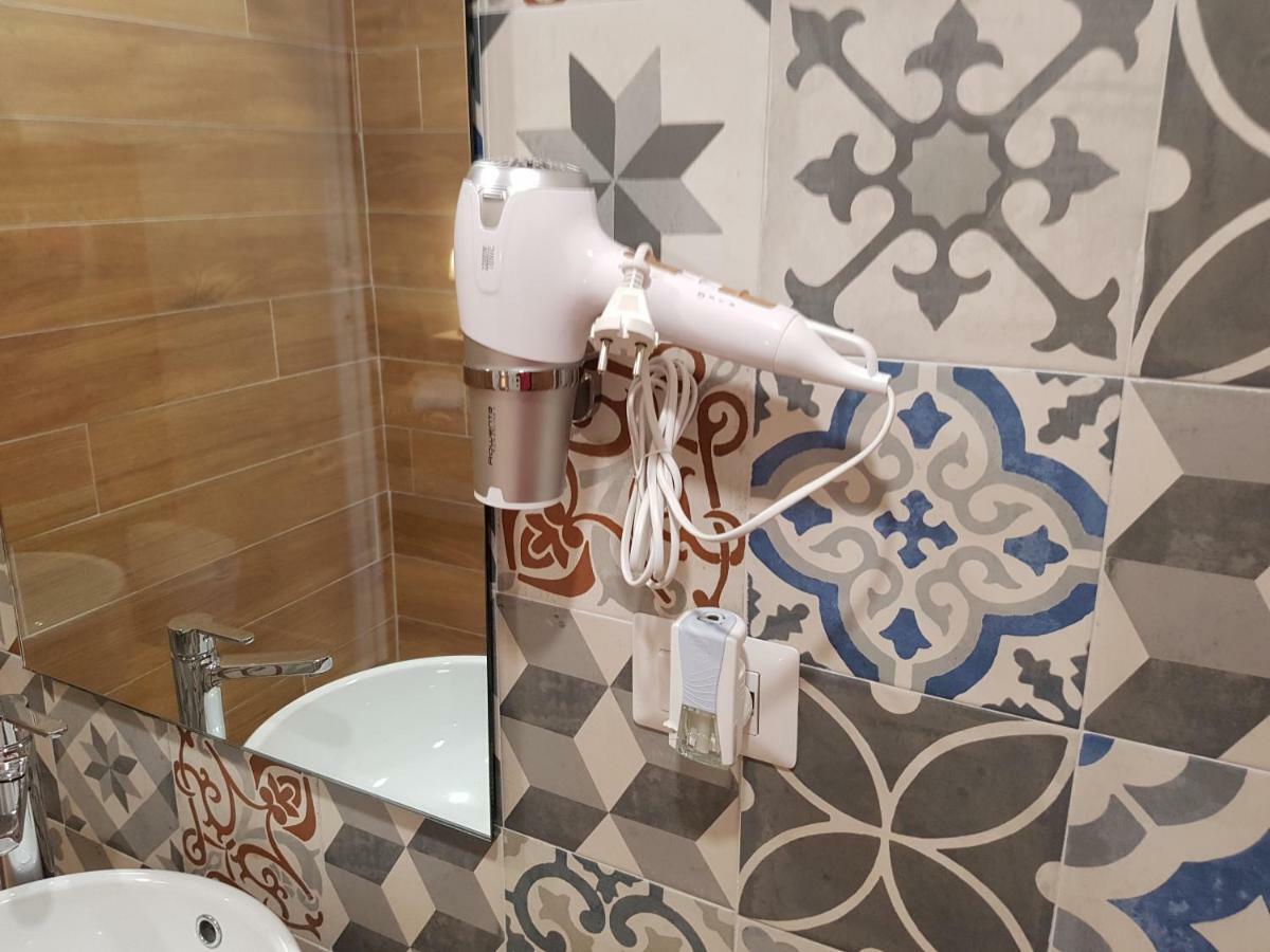 Uzeda Inn Apartment كاتانيا المظهر الخارجي الصورة